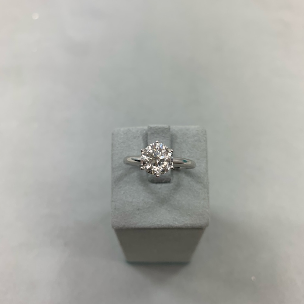 Effy 101 Round Cut Diamond Ring